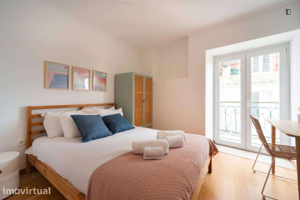 Apartamento com 2 quartos - localizado em Intendente Lisbon - Grande imagem: 2/19