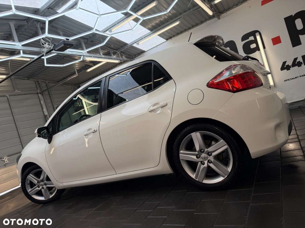 Toyota Auris - 11