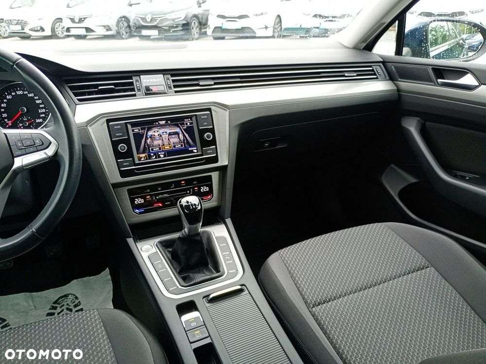 Volkswagen Passat Variant 2.0 TDI EVO Essence - 15