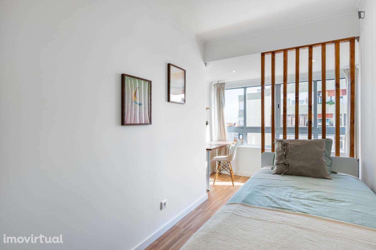 Quarto - localizado em Olaias Lisbon - Grande imagem: 2/14