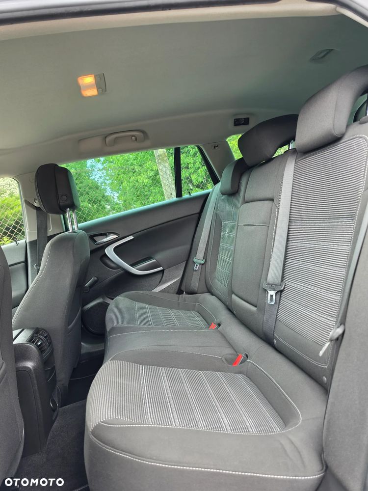 Opel Insignia - 18
