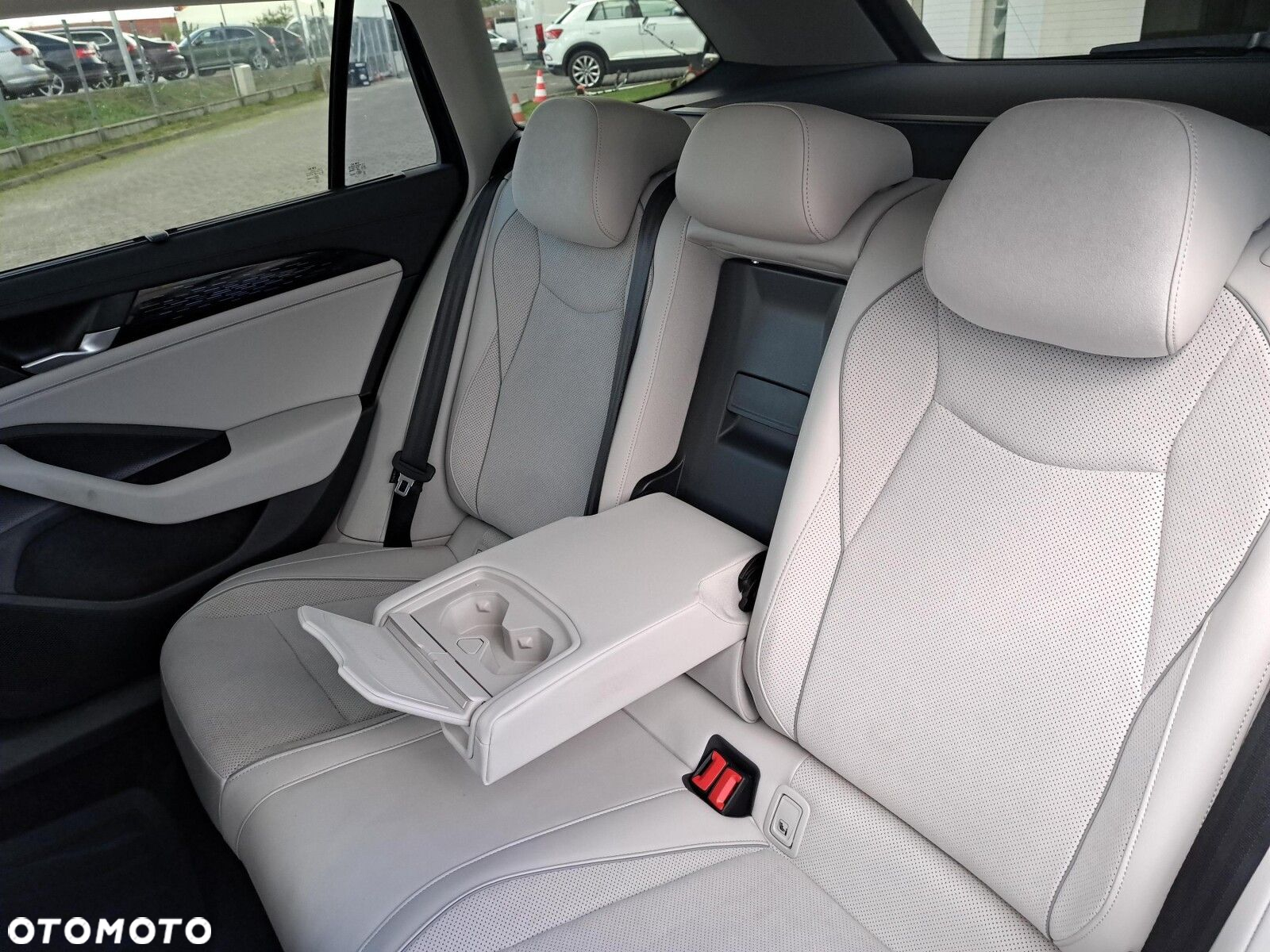 Volkswagen Passat 1.5 TSI EVO Business DSG - 30