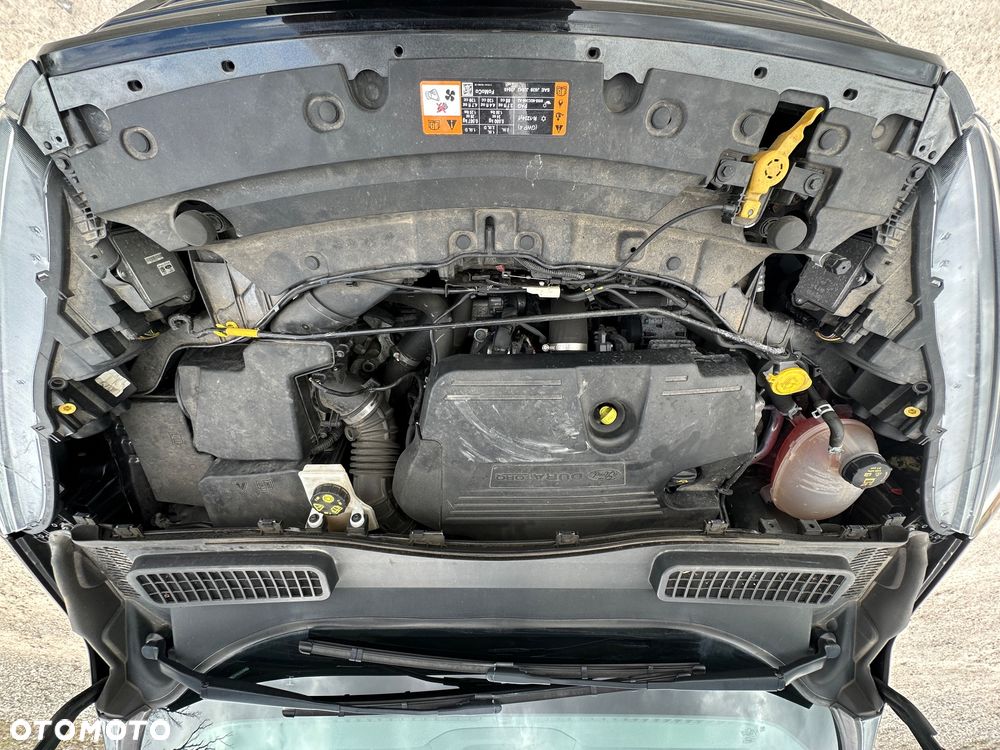 Ford Kuga 2.0 TDCi FWD ST-Line - 38