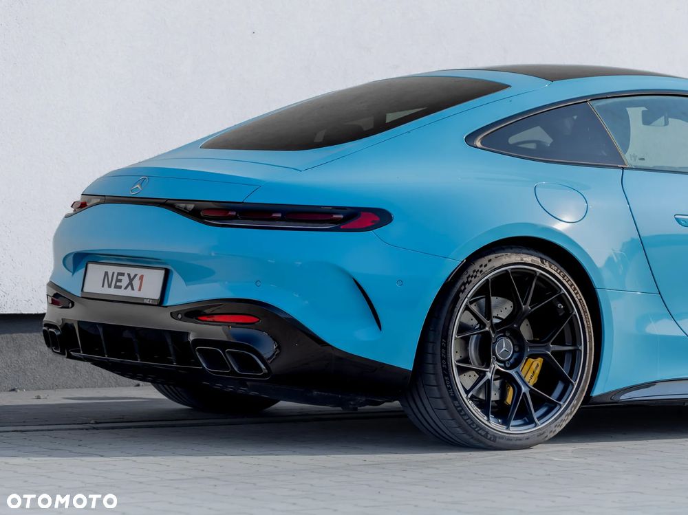 Mercedes-Benz AMG GT 63 4Matic+ - 9