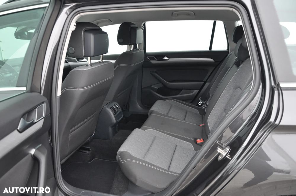 Volkswagen Passat 2.0 TDI DSG Comfortline - 22