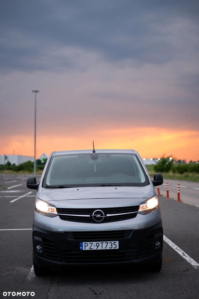 Opel Vivaro - 12