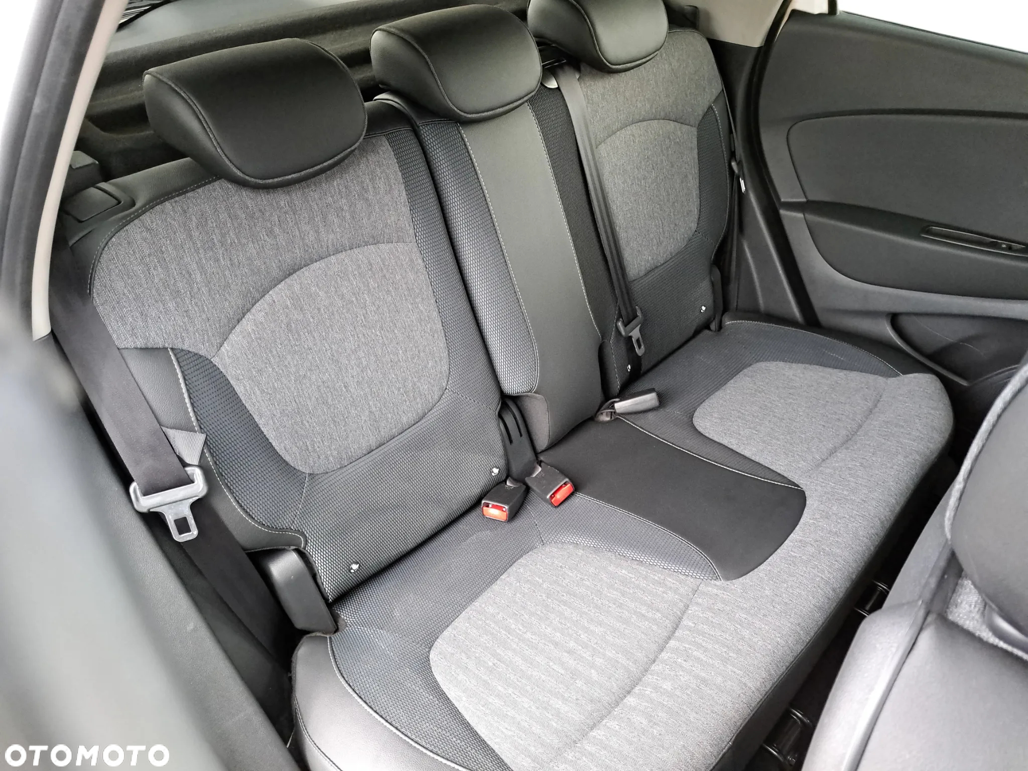 Renault Captur (ENERGY) TCe 90 LIMITED - 17