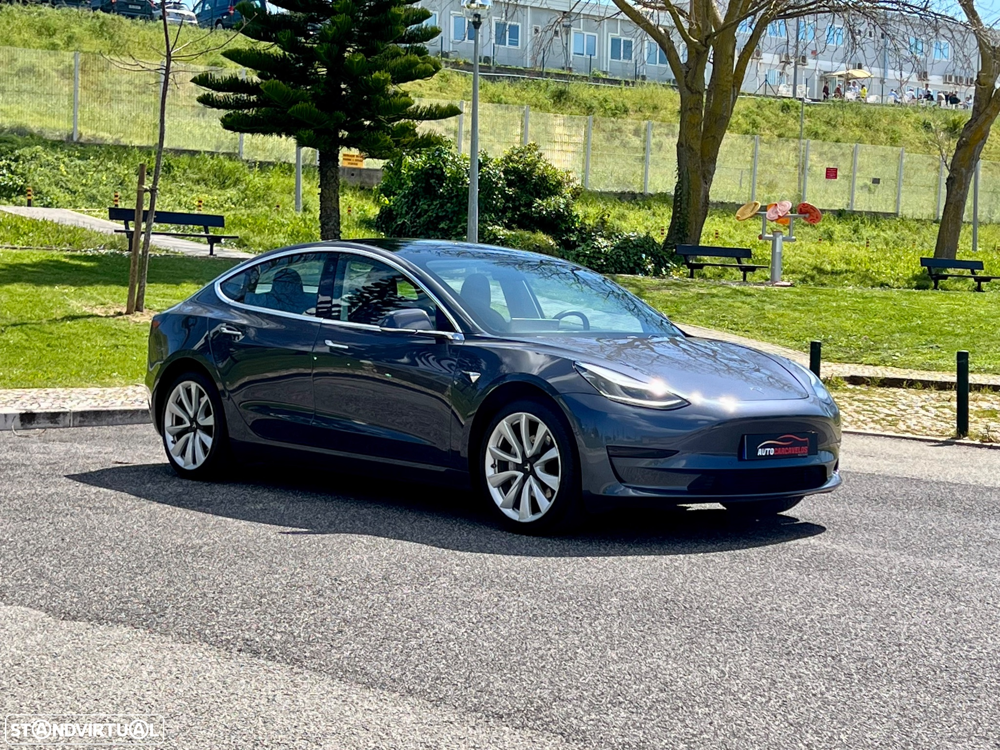 Tesla Model 3 Standard Range Plus RWD - 11