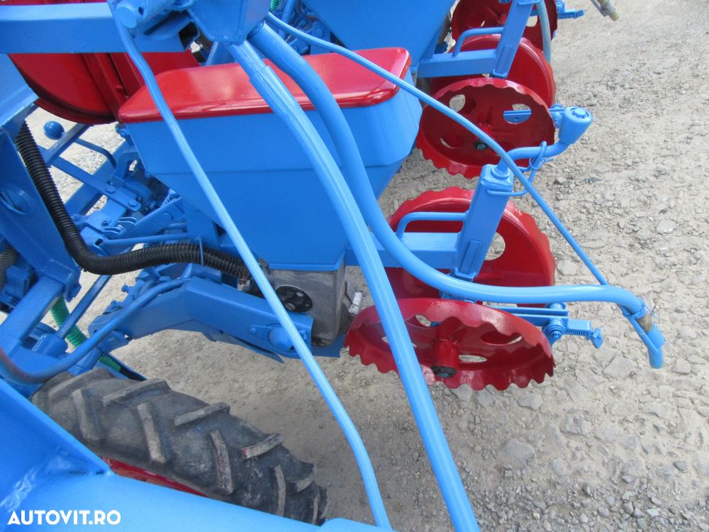 MONOSEM Semanatoare de porumb 4 randuri - 10