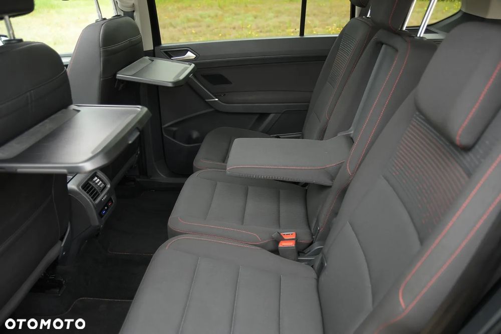 Volkswagen Touran 2.0 TDI SCR Highline - 24