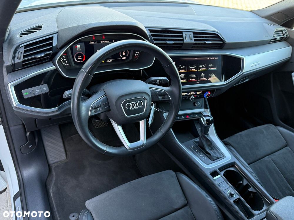 Audi Q3 - 23