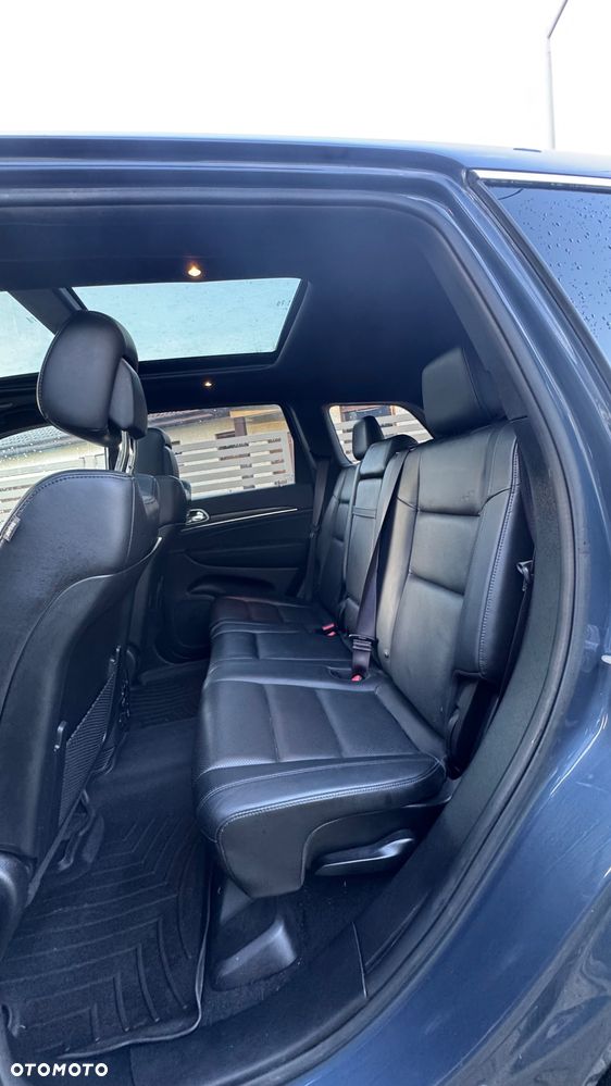 Jeep Grand Cherokee ver-3-6-v6-overland - 11