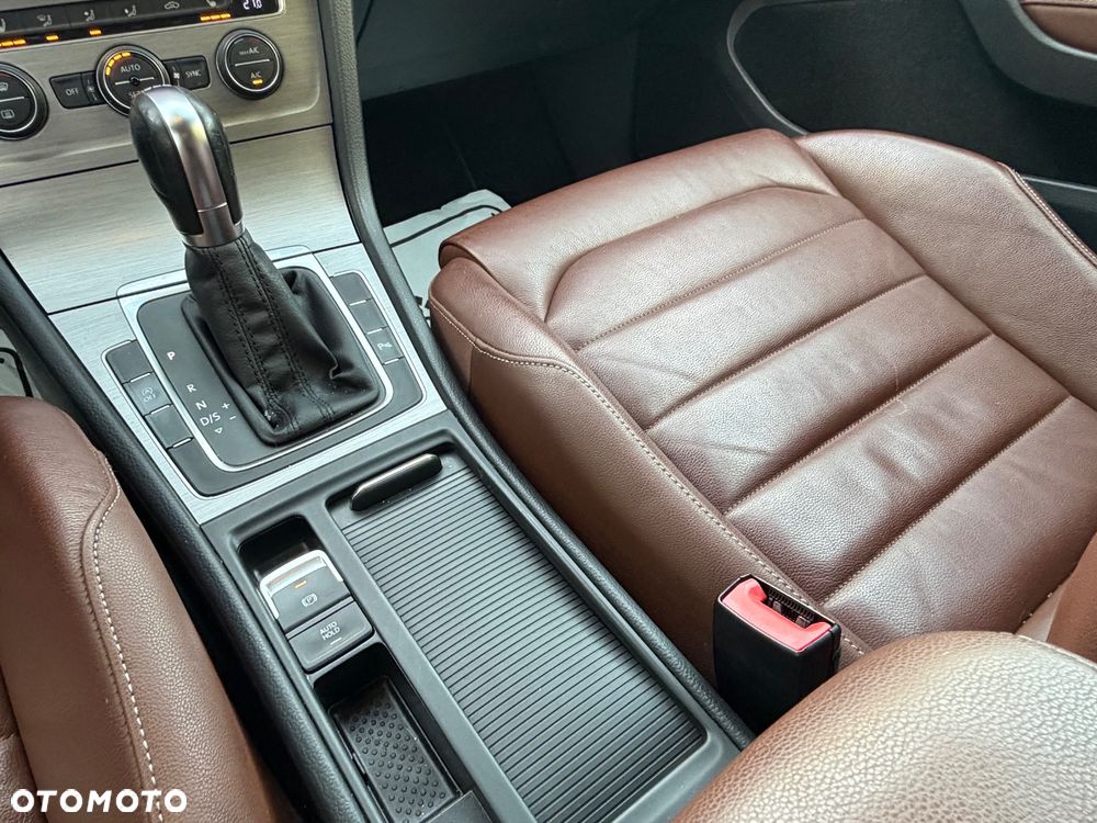 Volkswagen Golf 1.6 TDI (BlueMotion Technology) DSG Trendline - 22