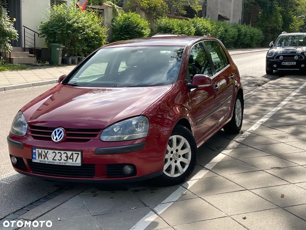 Volkswagen Golf V 1.9 TDI Comfortline - 1