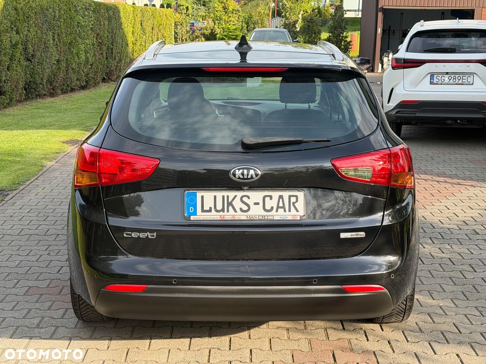 Kia Ceed 1.6 GDI ISG Platinum Edition - 4