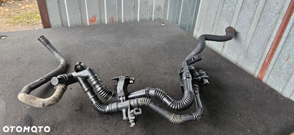 Obudowa termostatu przewody wody magistrala Ford Focus Mk2 1,6 TDCI - 1