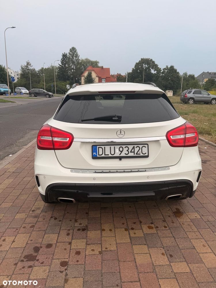 Mercedes-Benz GLA 250 4-Matic - 4