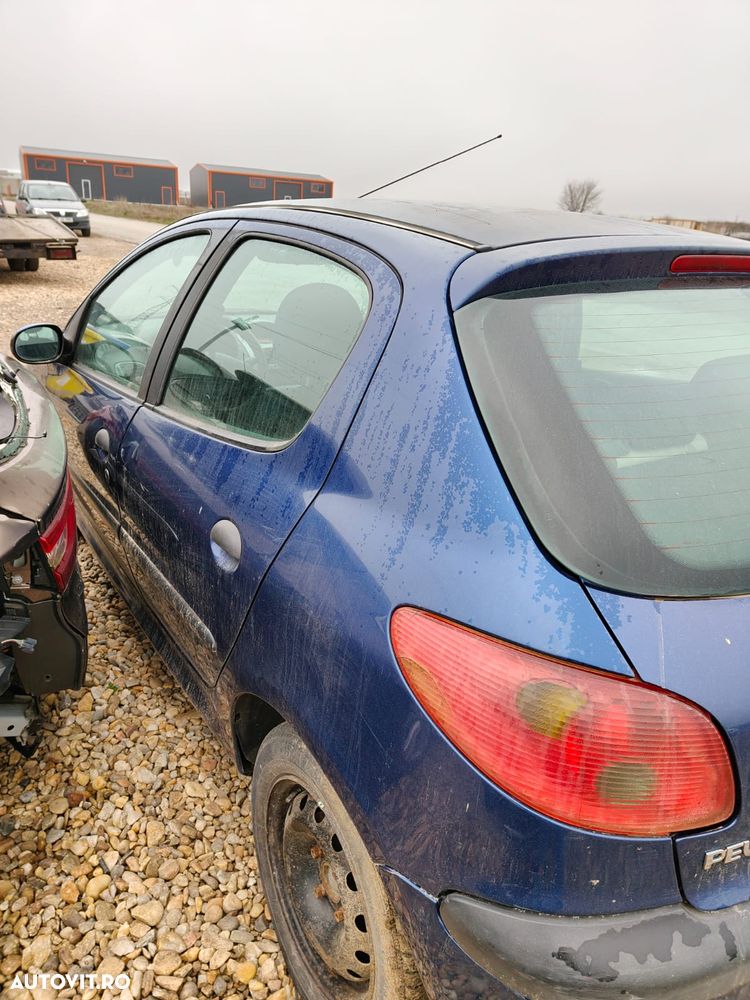 Dezmembrez Peugeot 206/ an 2006 - 5
