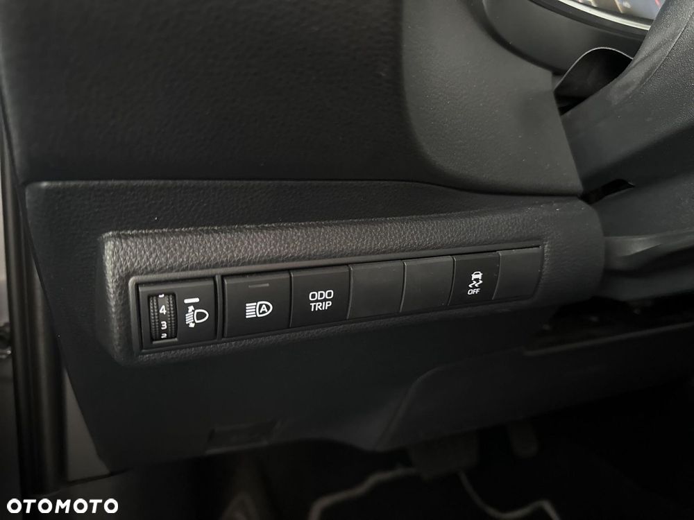 Toyota Corolla 1.8 Hybrid Comfort - 17