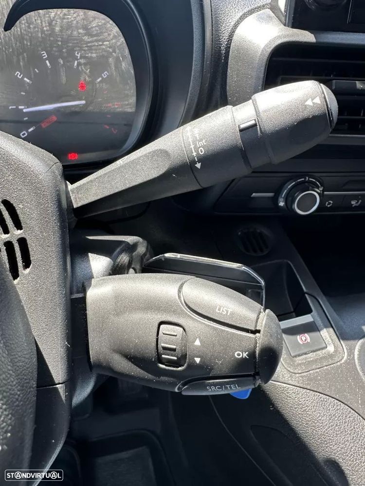 Citroën berlingo 1.5 hdi 3 lugares - 37