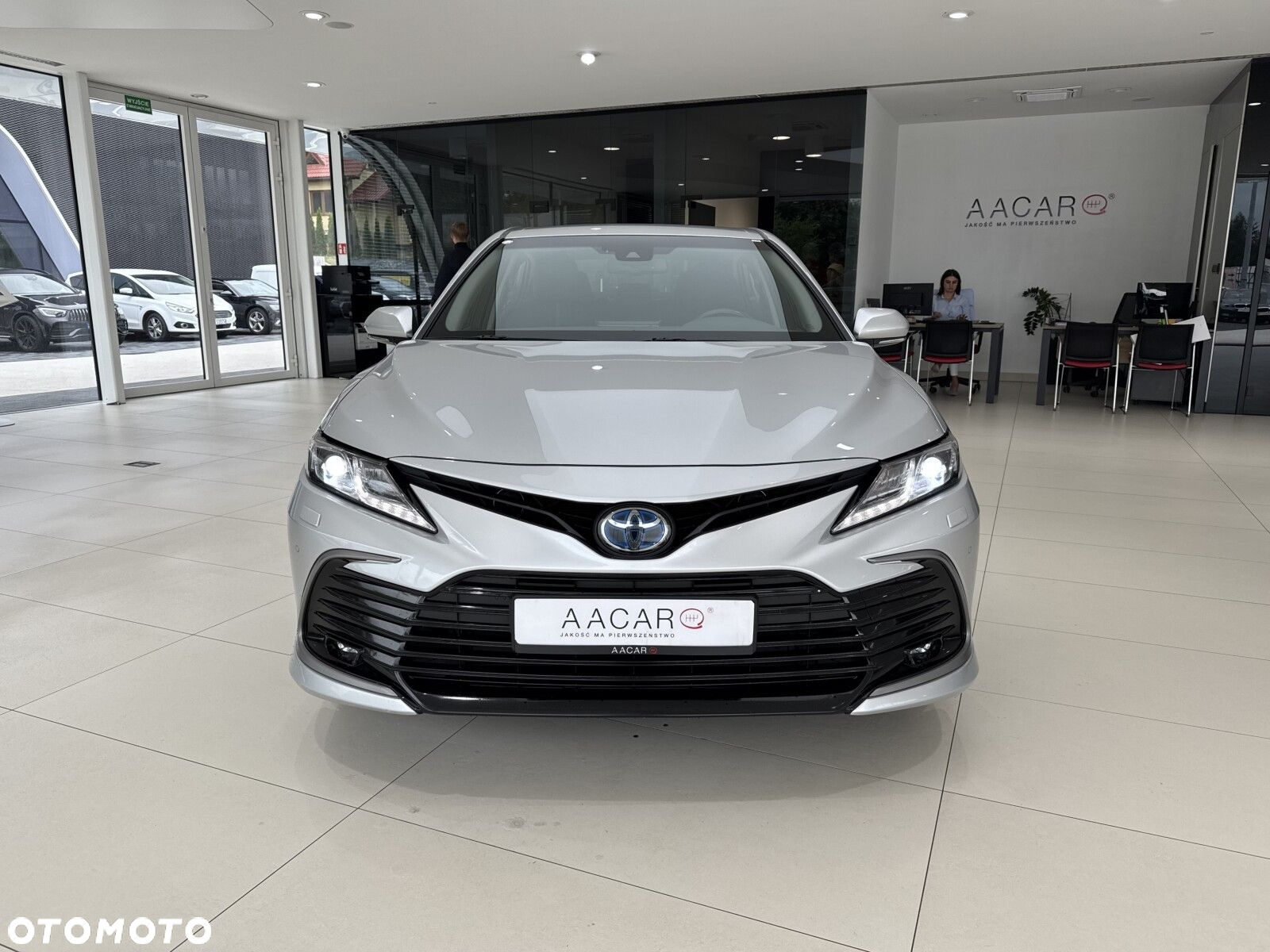 Toyota Camry - 7