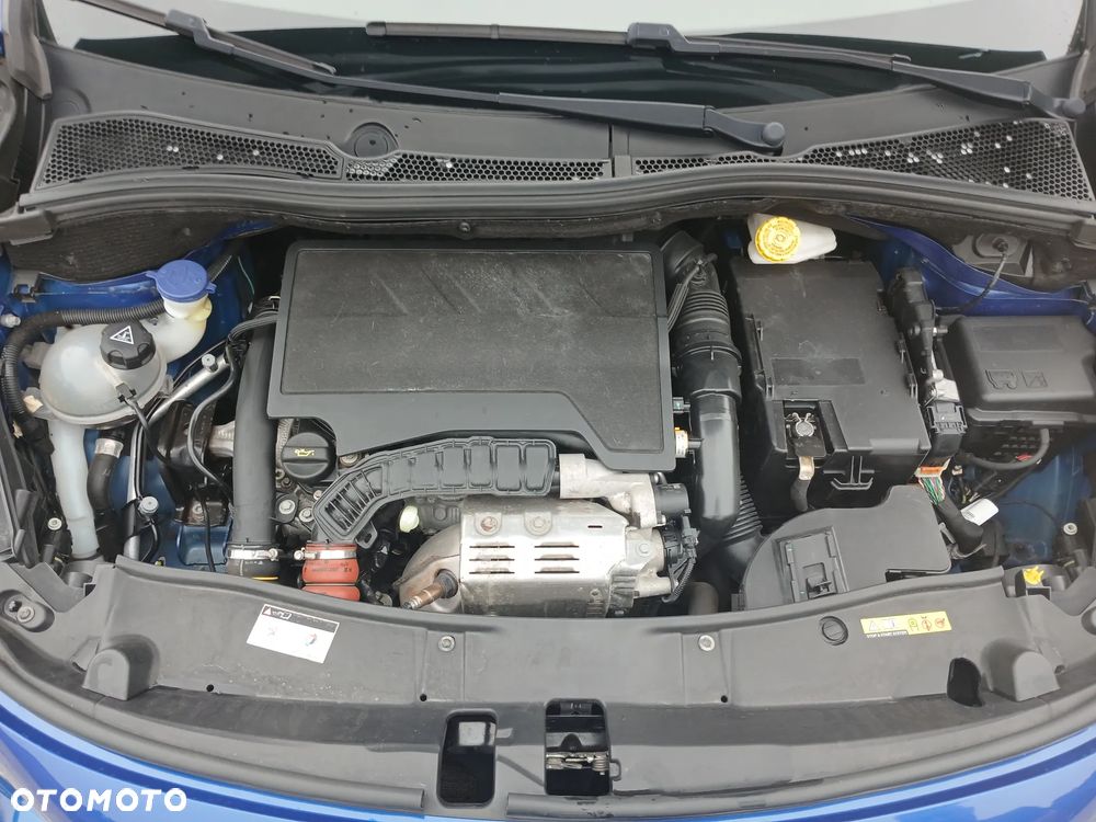 Peugeot 2008 PureTech 110 GPF Stop&Start EAT6 Signature - 18