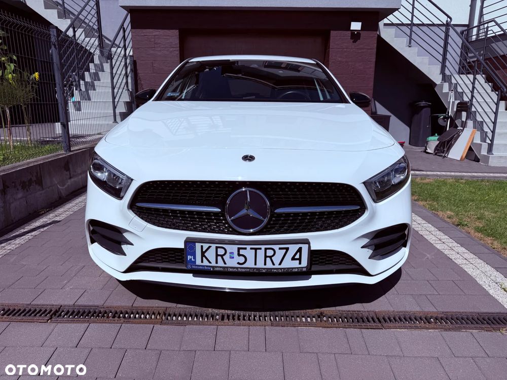 Mercedes-Benz Klasa A 180 AMG Line 7G-DCT - 3