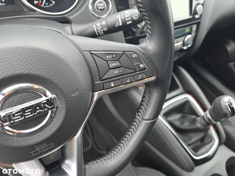 Nissan Qashqai 1.3 DIG-T Tekna - 17