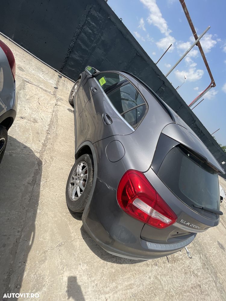 Dezmembrez Mercedes-Benz GLA 2018 Diesel GLA 200D - 5