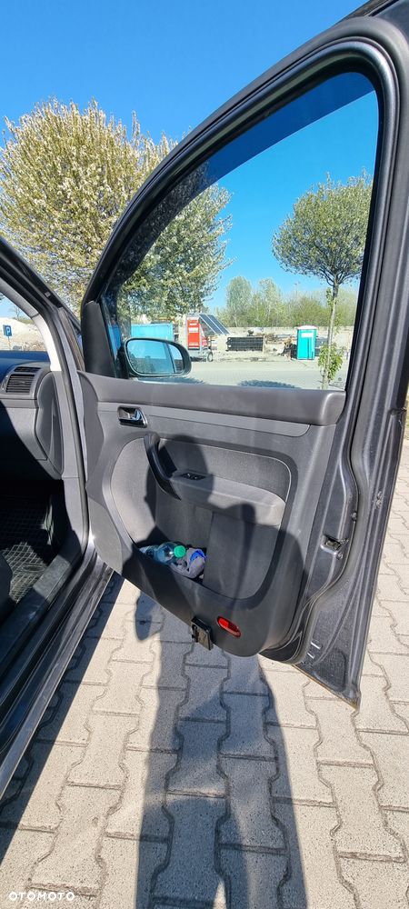 Volkswagen Touran 1.9 TDI Basis - 26