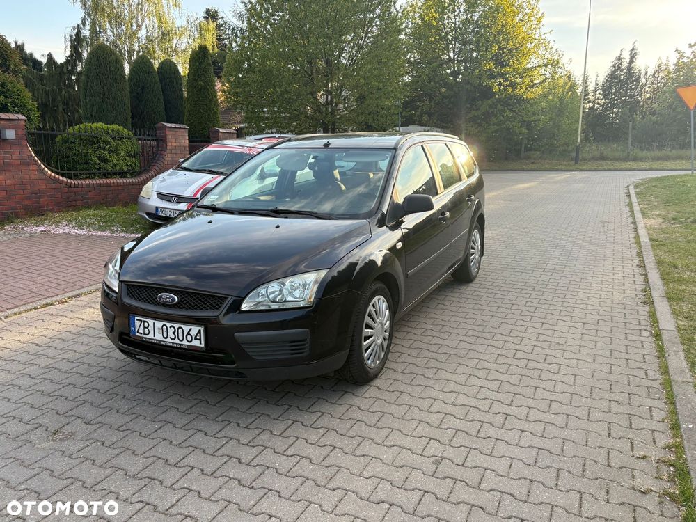Ford Focus 1.6 TDCi DPF Style - 1