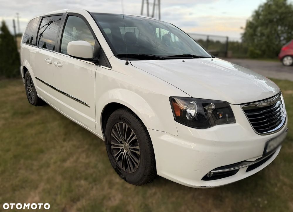 Chrysler Town & Country 3.6 Limited - 4