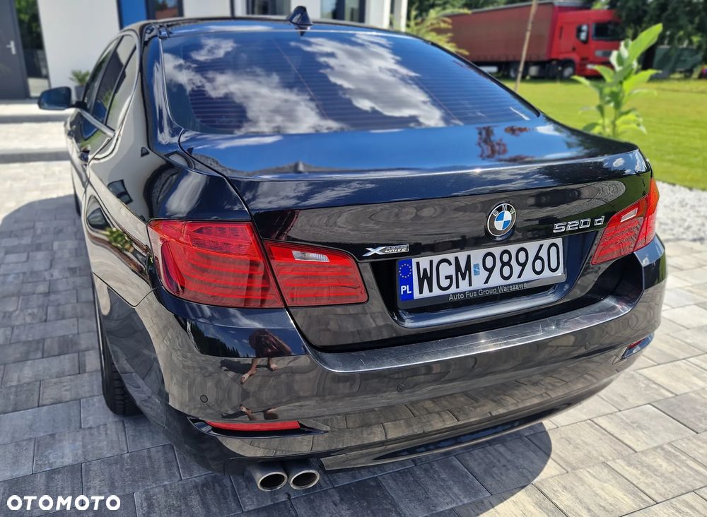 BMW Seria 5 520d xDrive Luxury Line - 9