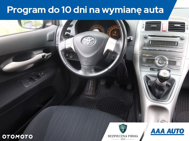 Toyota Auris - 9