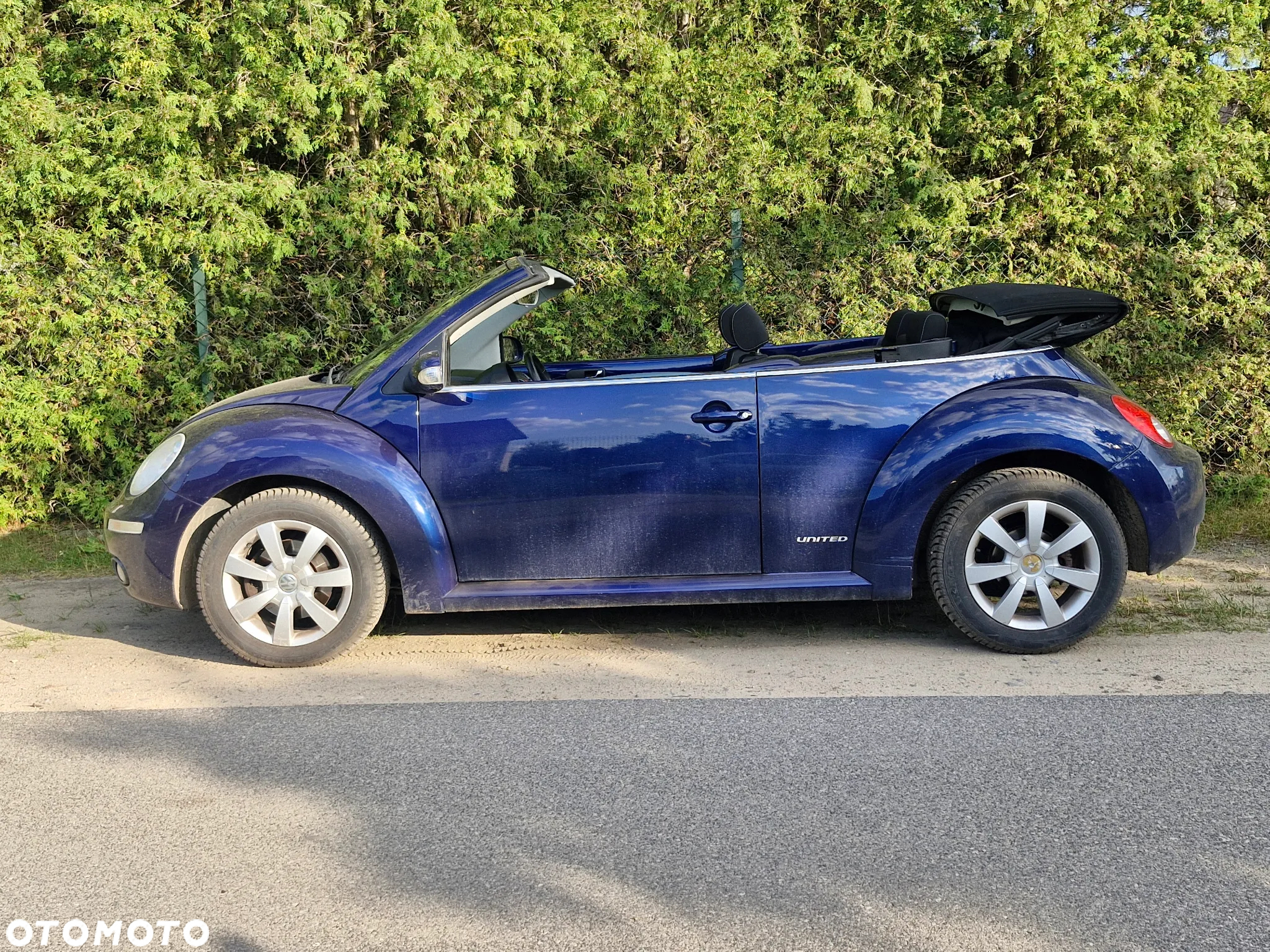 Volkswagen New Beetle Cabriolet 1.6 United - 9