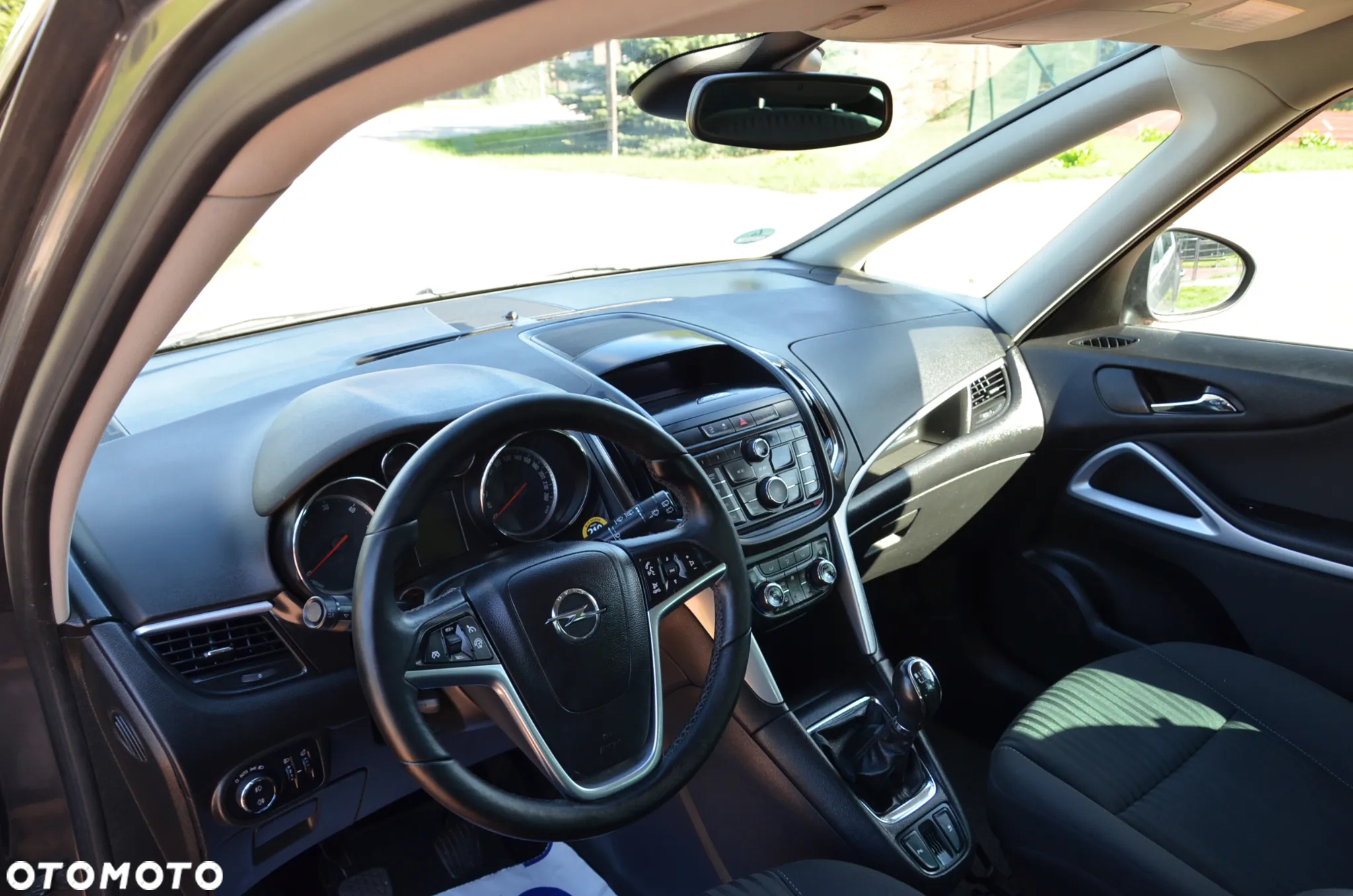 Opel Zafira Tourer 2.0 CDTI Edition - 16