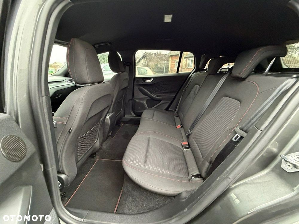 Ford Focus - 21