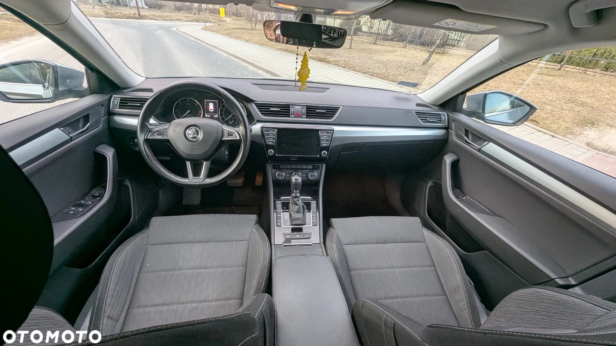 Skoda Superb 1.6 TDI DSG Ambition - 20