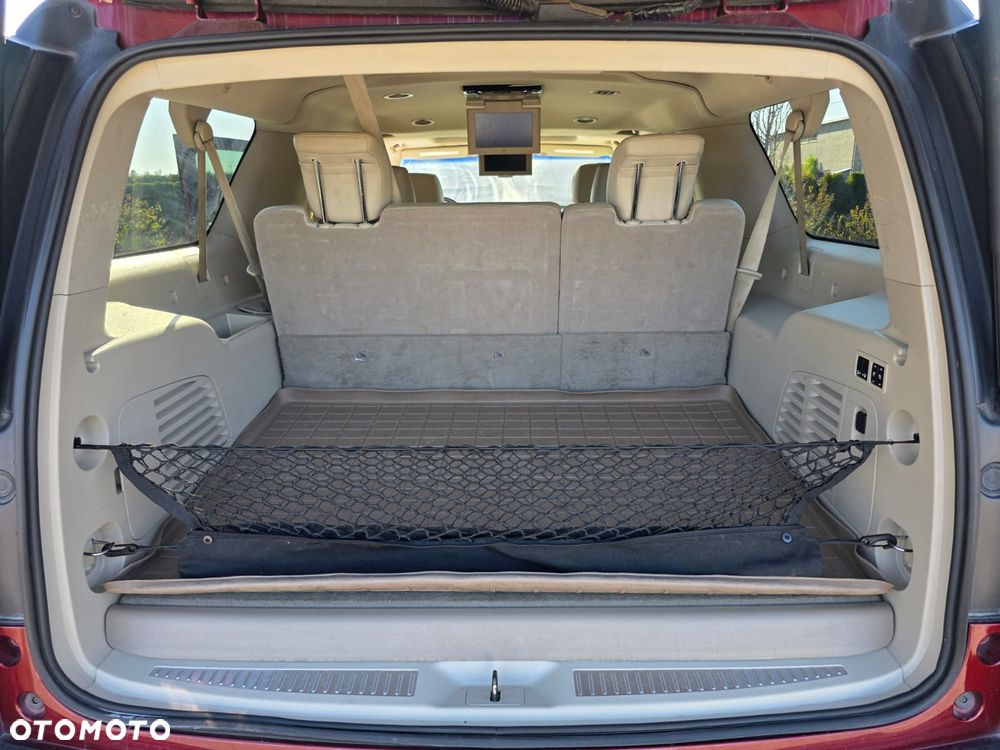 Cadillac Escalade ESV 6.2 V8 AWD AT Premium - 30