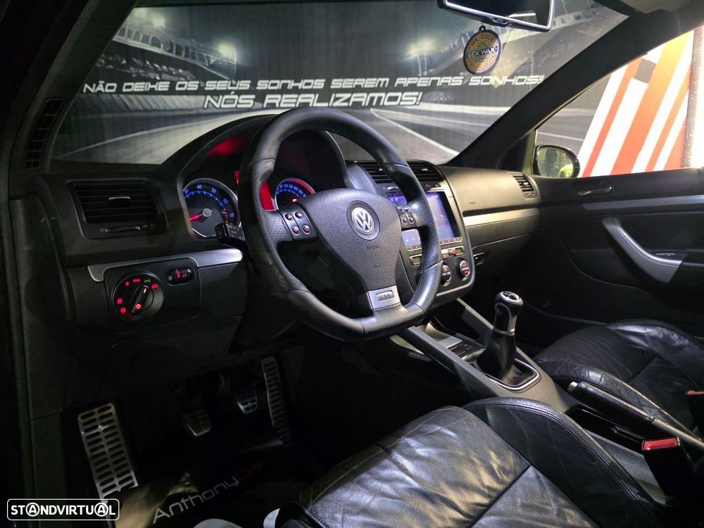 VW Golf 2.0 GTi - 13