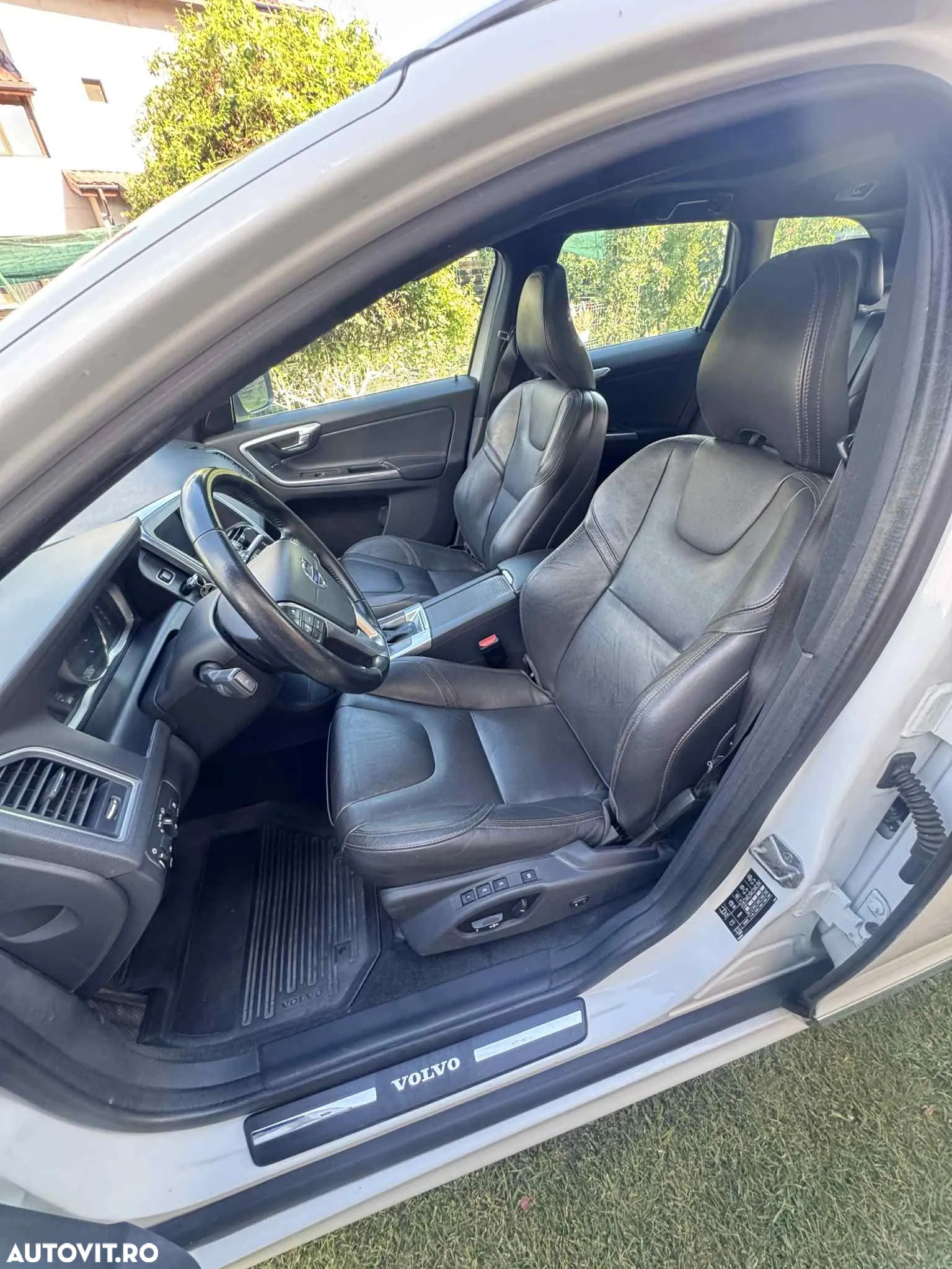 Volvo XC 60 D4AWD Kinetic - 5