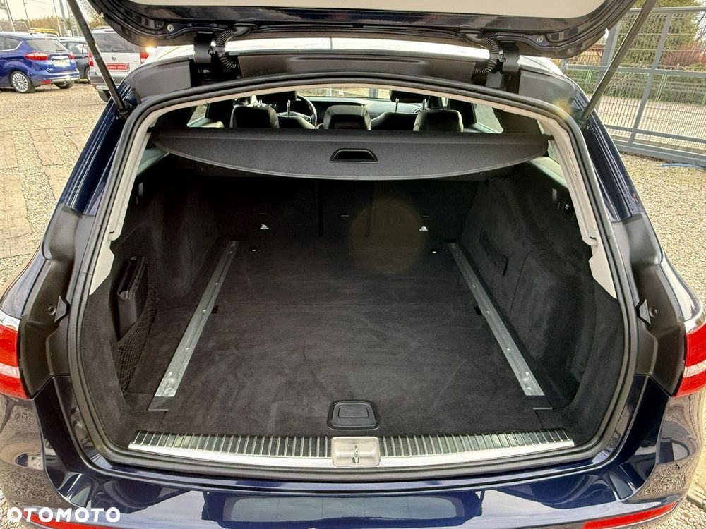 Mercedes-Benz Klasa E - 28