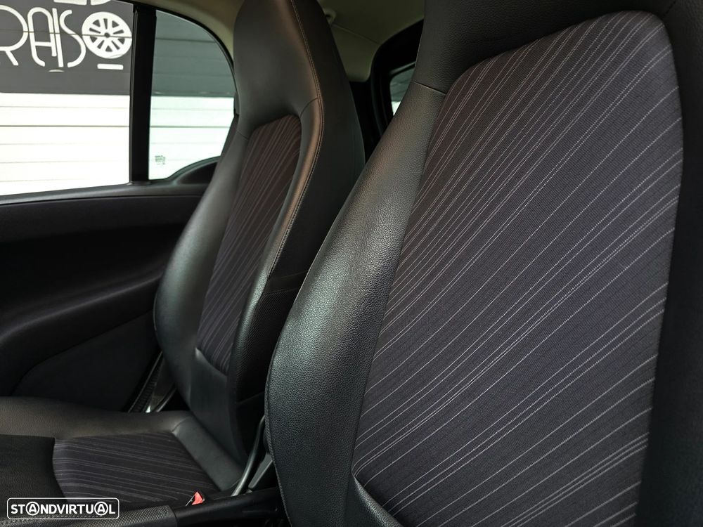 Smart ForTwo Coupé 1.0 mhd Passion 71 - 57