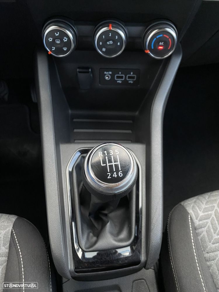 Renault Clio 1.0 TCe Evolution Bi-Fuel - 27