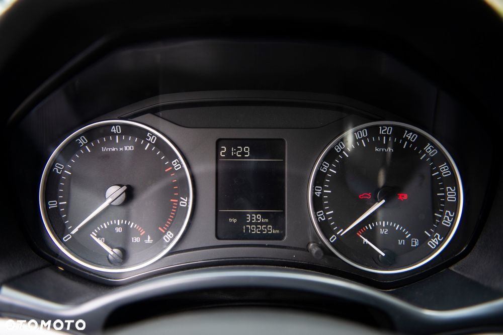 Skoda Octavia 1.6 Active - 29