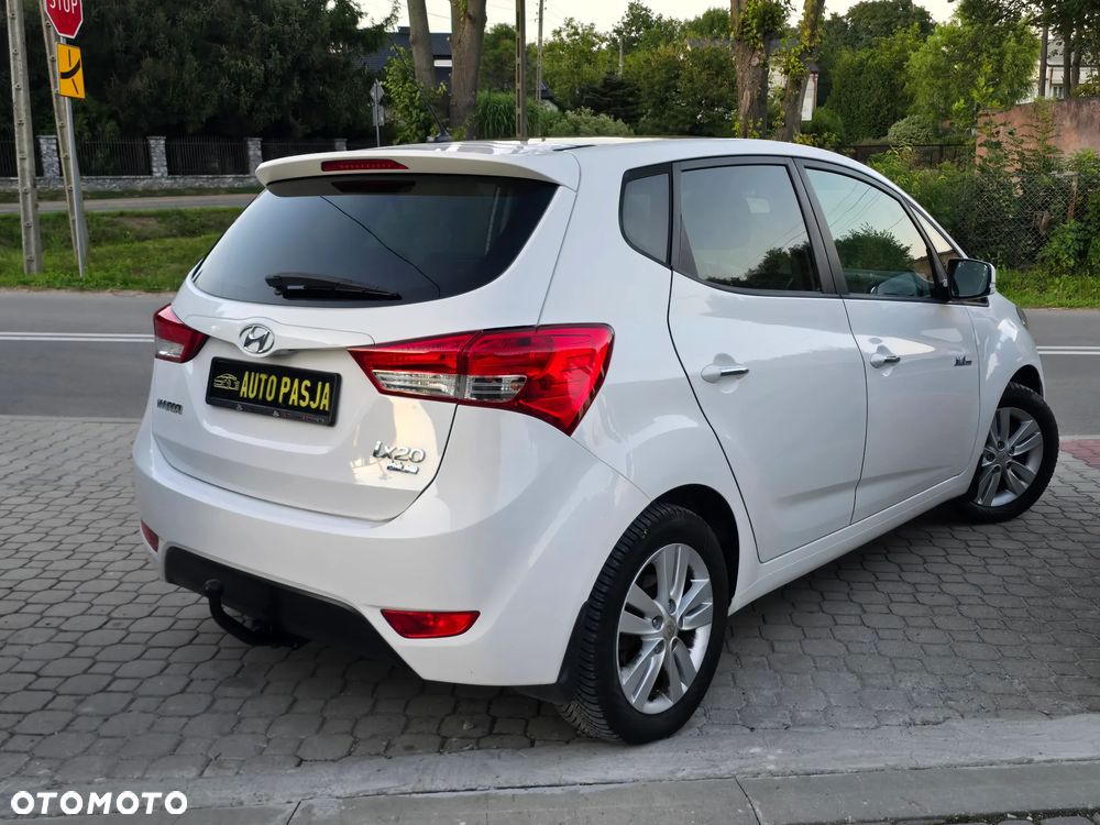 Hyundai ix20 1.4 blue Comfort - 11