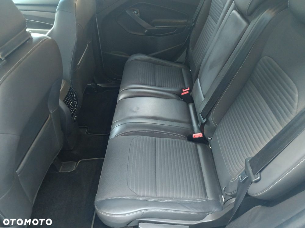 Ford Kuga 2.0 TDCi 4x2 Titanium - 8