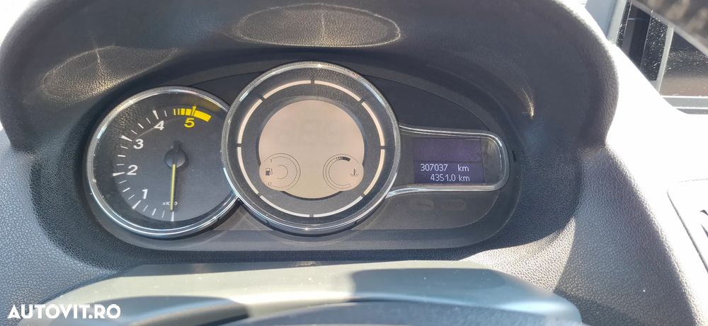 Renault Megane 1.5 dCi Dynamique - 11