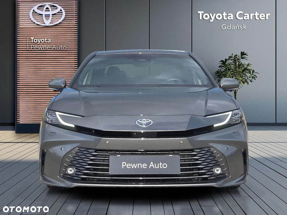 Toyota Camry - 9