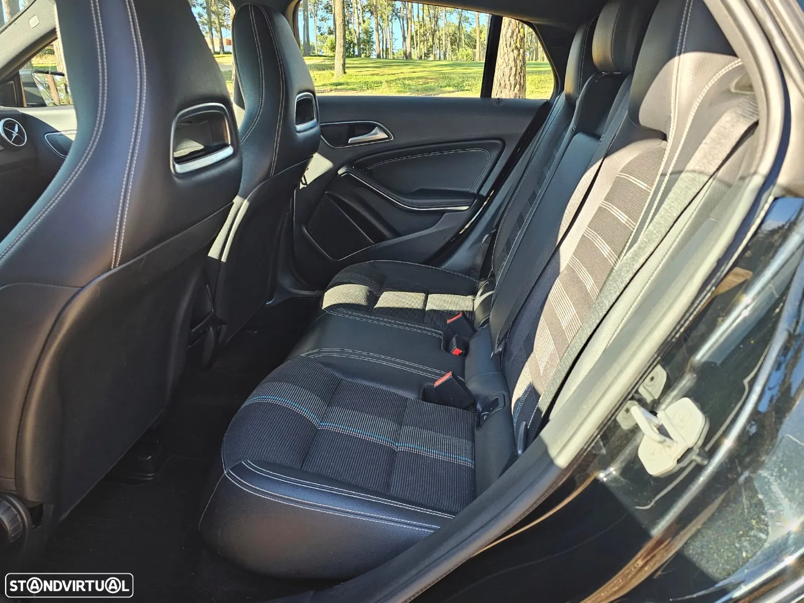 Mercedes-Benz CLA 180 d Shooting Brake Urban - 11